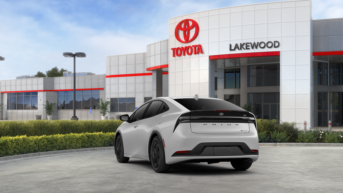 2026 Toyota Prius Plug-in Hybrid SE